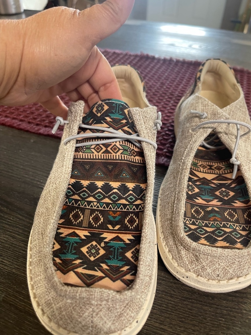 Casual Beige Women’s or Men’s Slip-On Shoes with Aztec Design - Picture 2 of 4